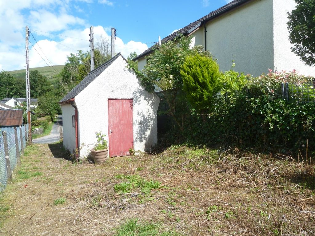 Property photo 2 of 5