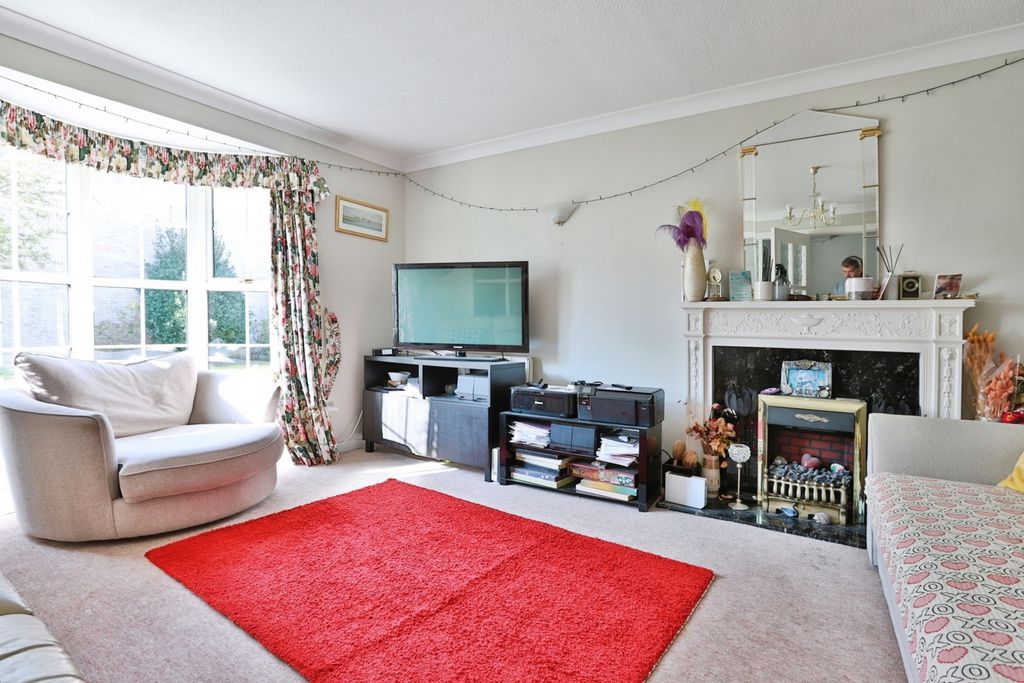 Property photo 2 of 16 Pbox-Img.Jpg