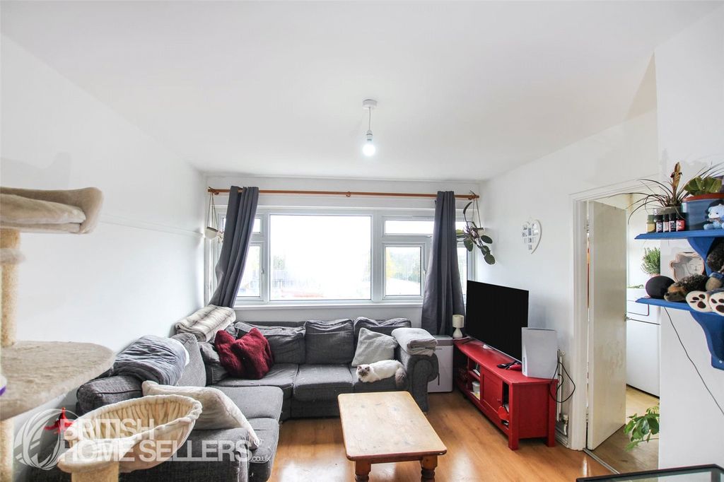 Property photo 3 of 11 Picture No. 05