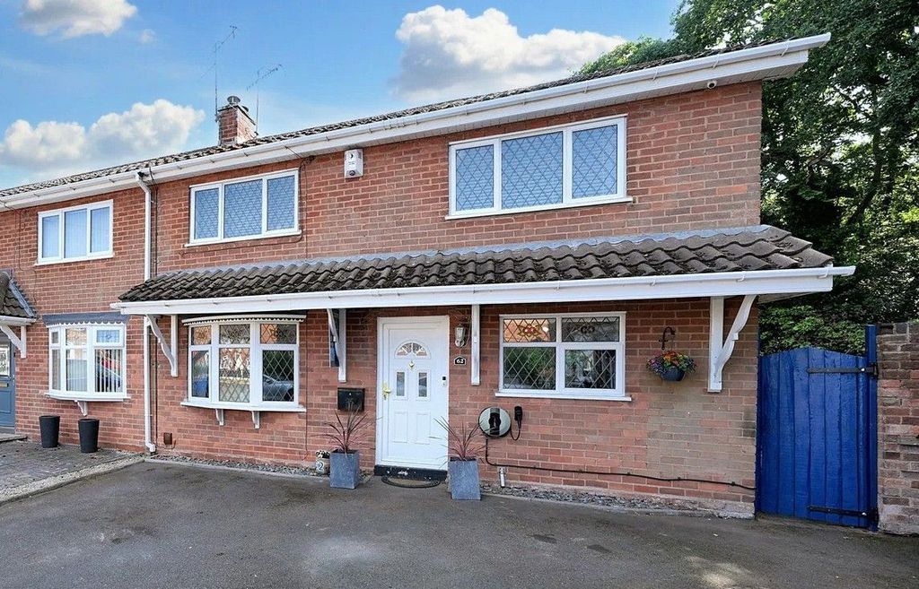 Property photo 1 of 35