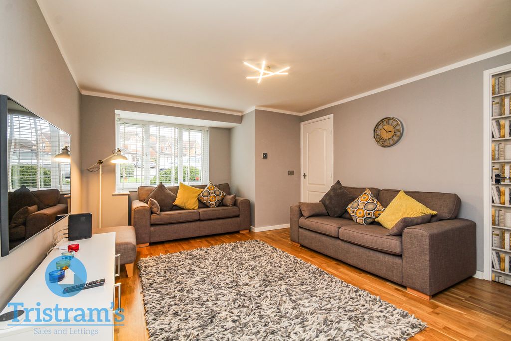 Property photo 3 of 24