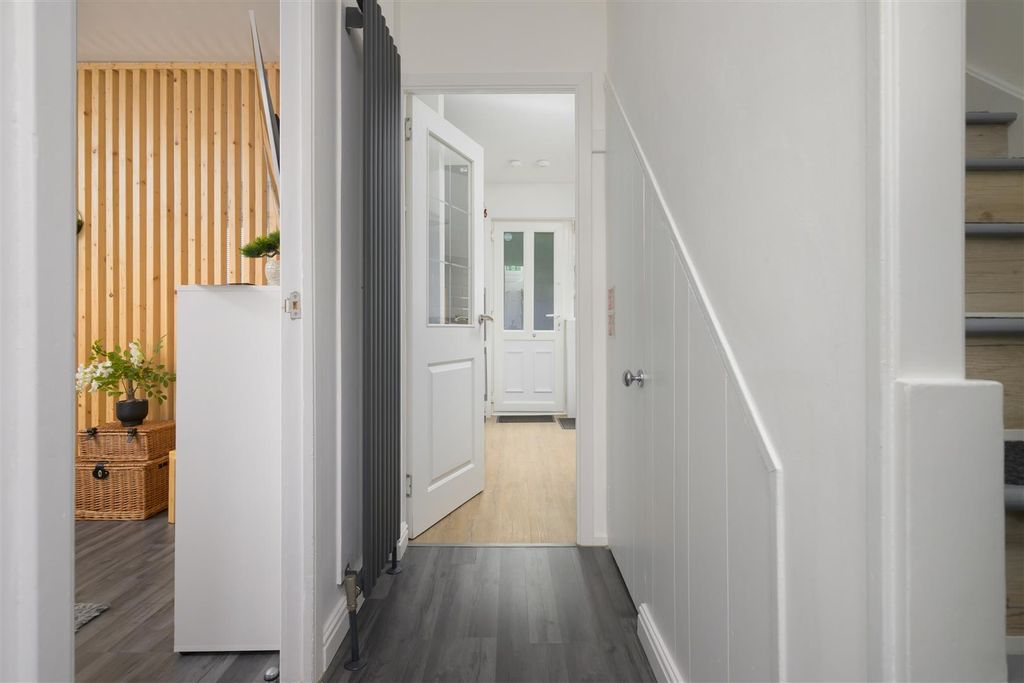 Property photo 2 of 20 67Craigard-0004.Jpg