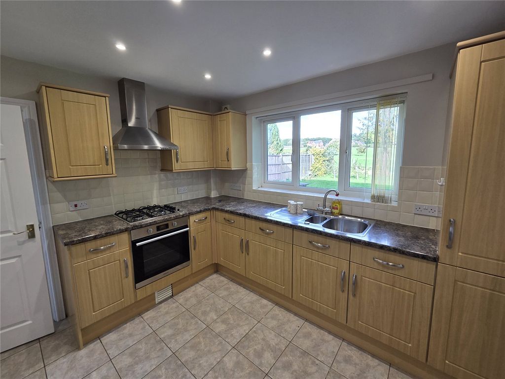 Property photo 3 of 13 Picture No. 04
