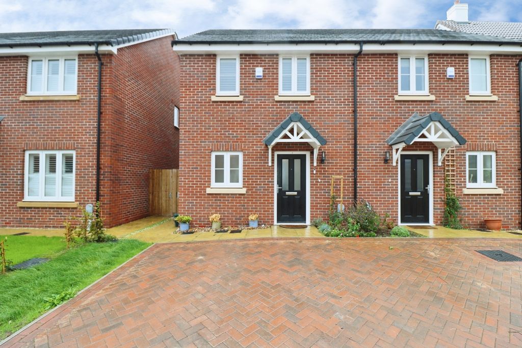 Property photo 1 of 19 Pbox-Img.Jpg