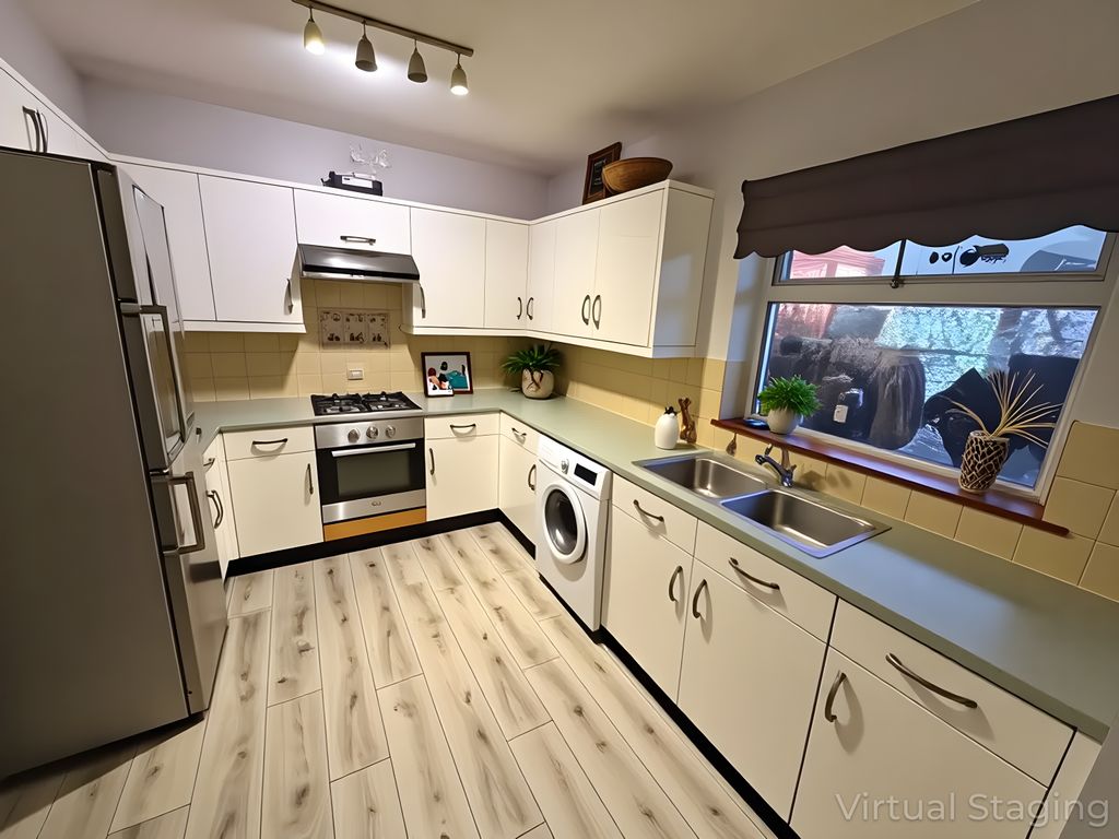 Property photo 3 of 8 Gallery