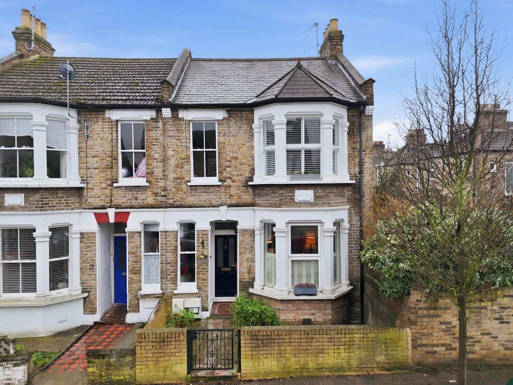 Property photo 1 of 17