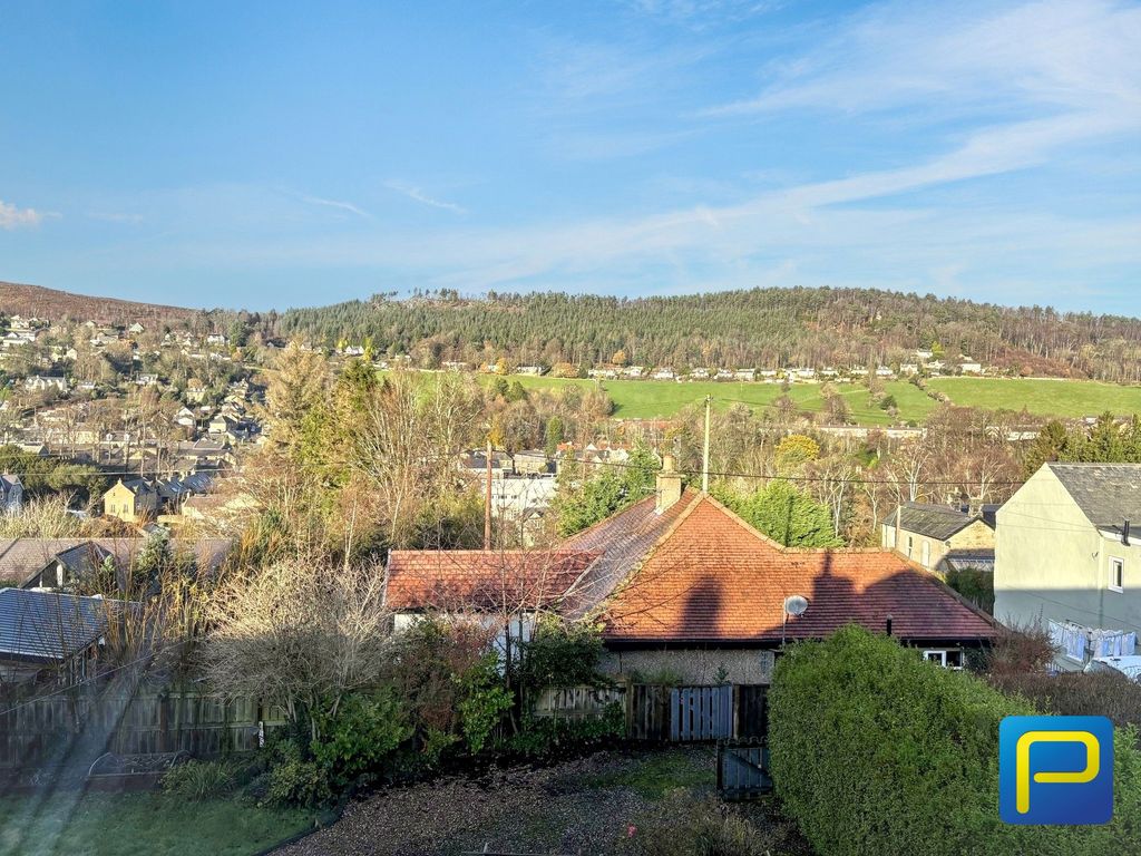 Property photo 2 of 29