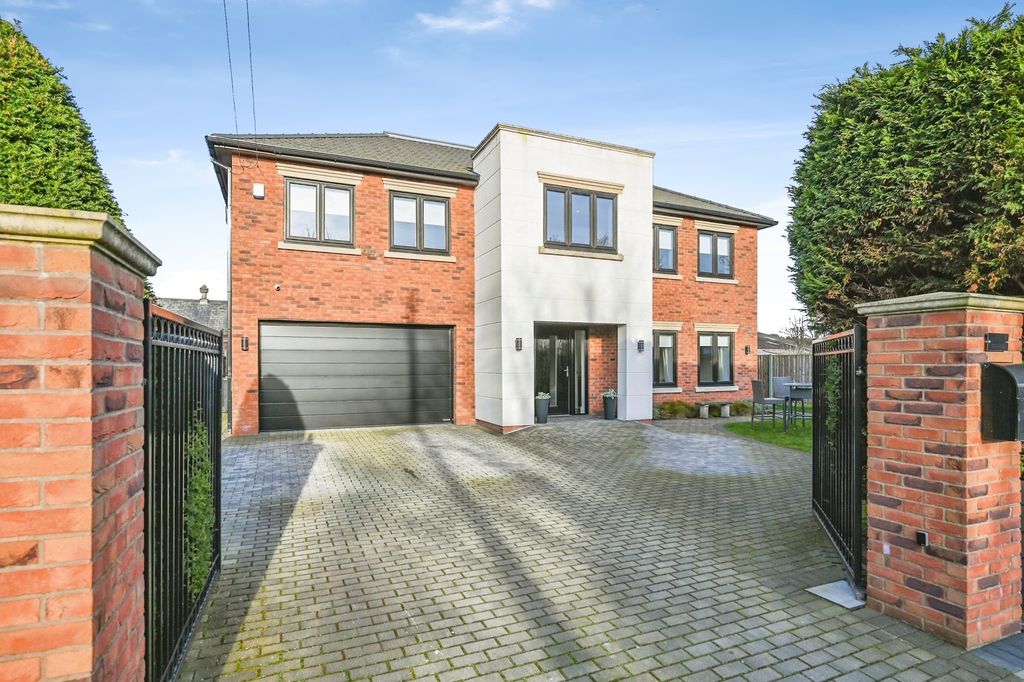 Property photo 1 of 26 Pbox-Img.Jpg