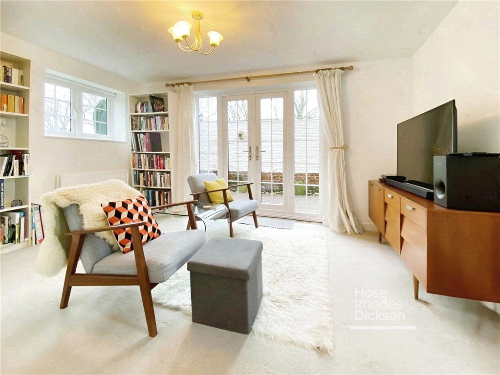 Property photo 2 of 9 Pbox-Img.Jpg