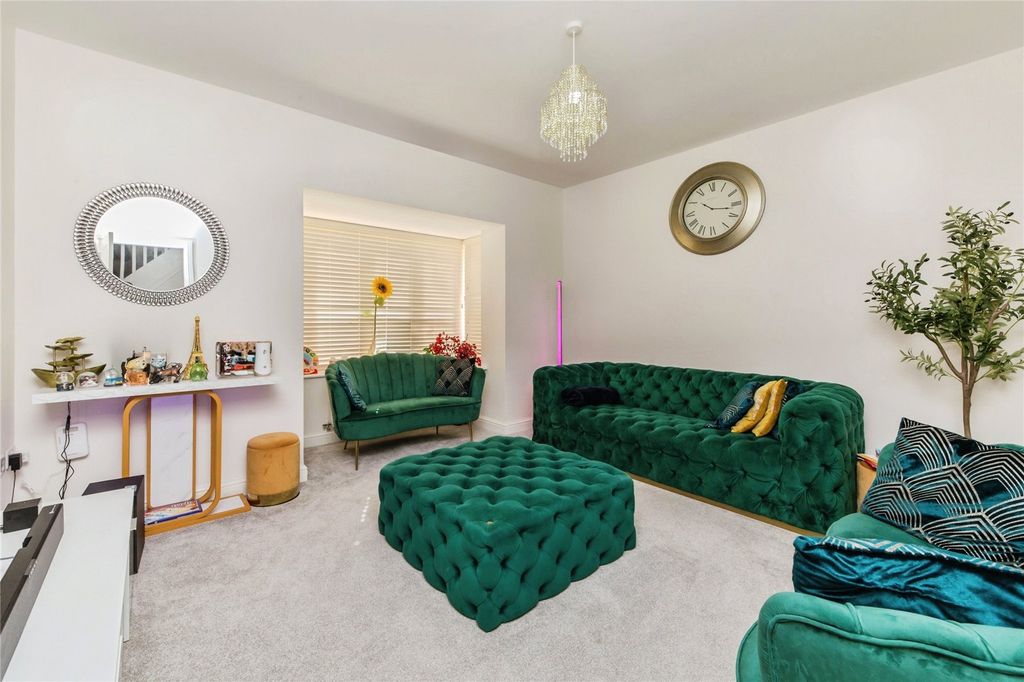 Property photo 3 of 17 Picture No. 21