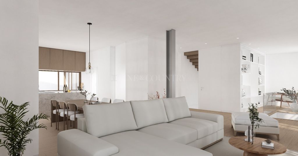 Property photo 3 of 25