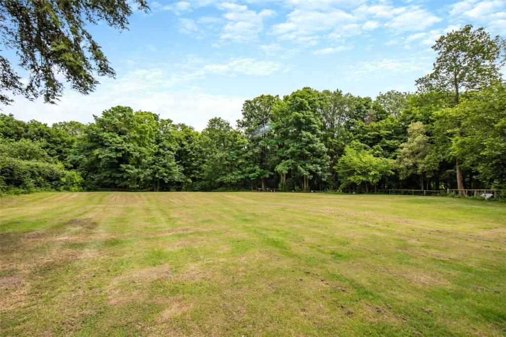 Property photo 3 of 27