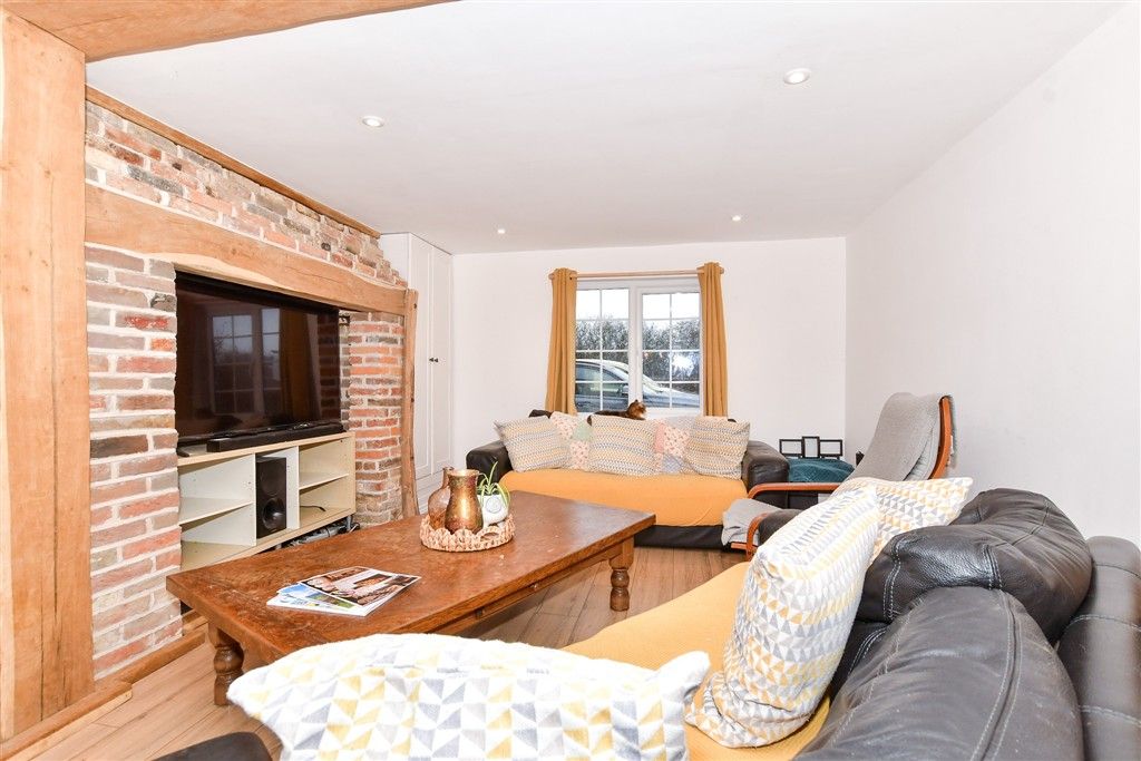 Property photo 3 of 12 Lounge/ Kitchen