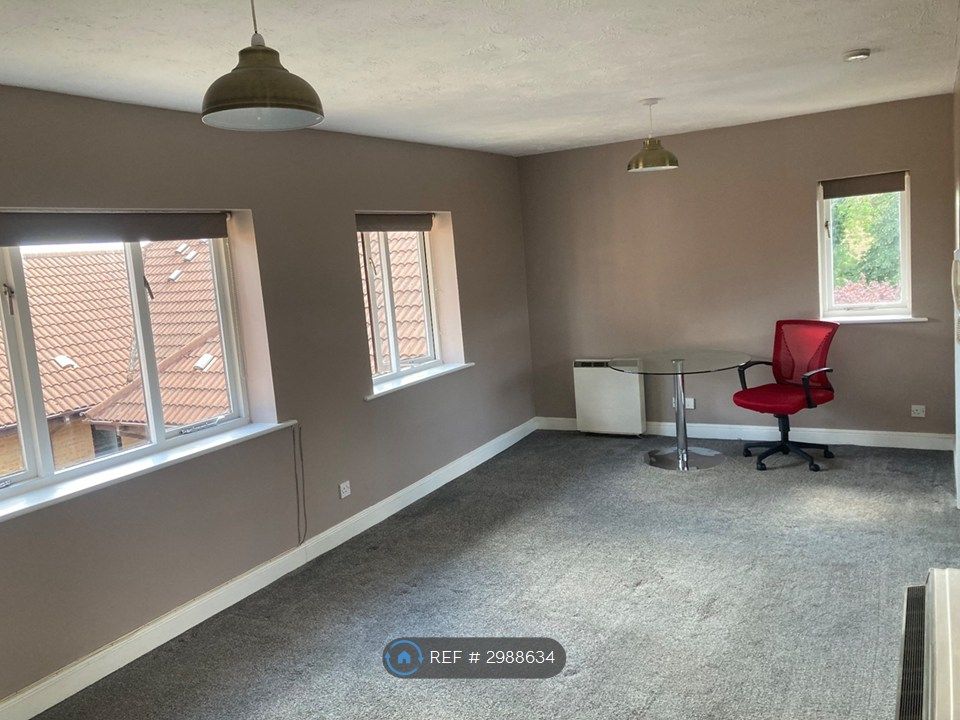 Property photo 2 of 8 Living Room