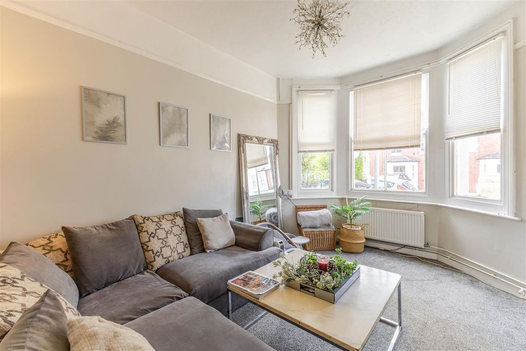 Property photo 2 of 18 Img_2934.Jpg