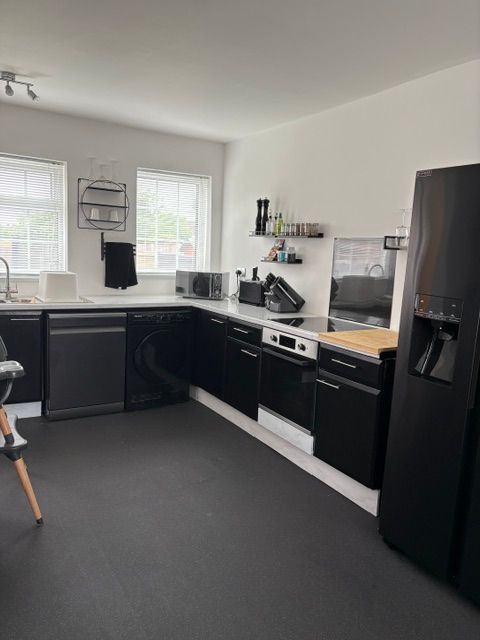 Property photo 3 of 11 Image56