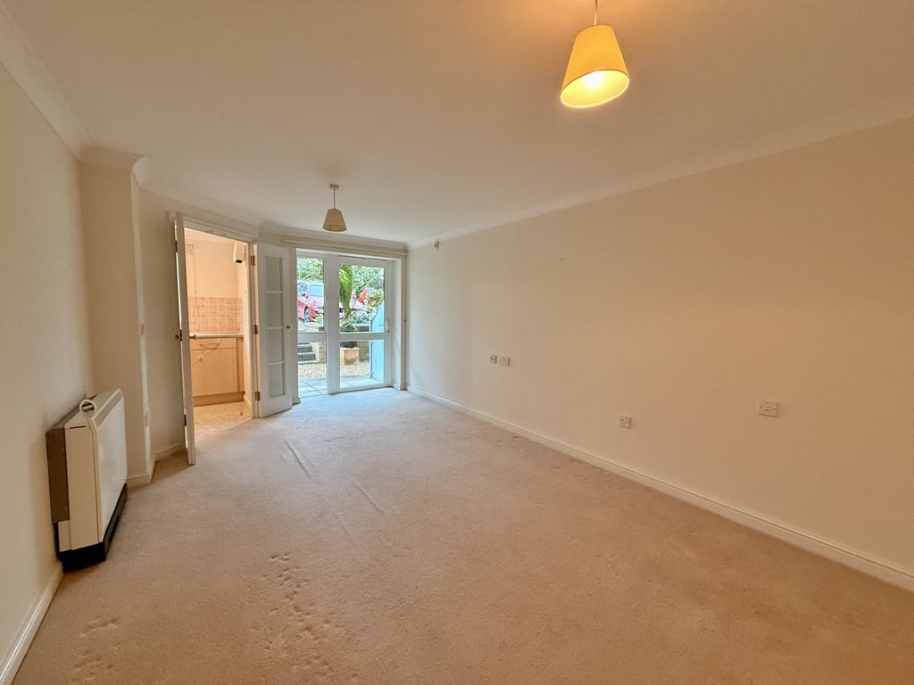 Property photo 3 of 16 Photo 2