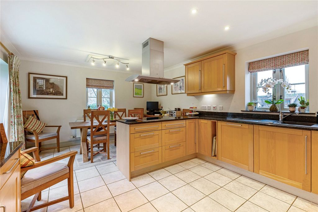 Property photo 3 of 15 Kitchen