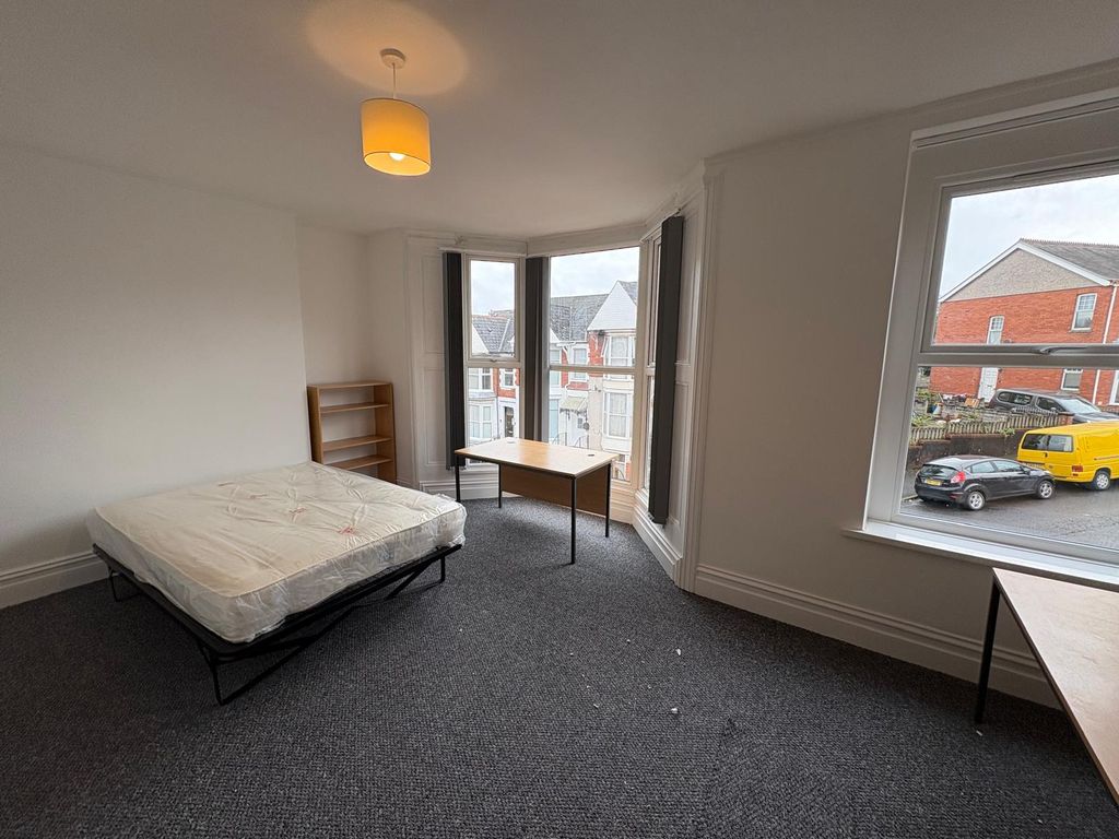 Property photo 3 of 13 Whatsapp Image 2024-09-24 At 09.30.19_01F40Adf