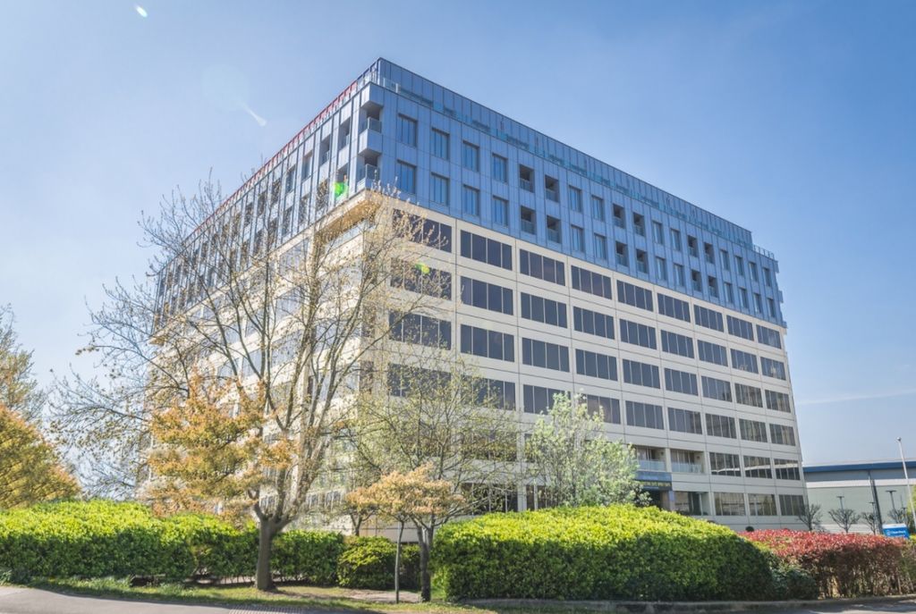 Property photo 1 of 17