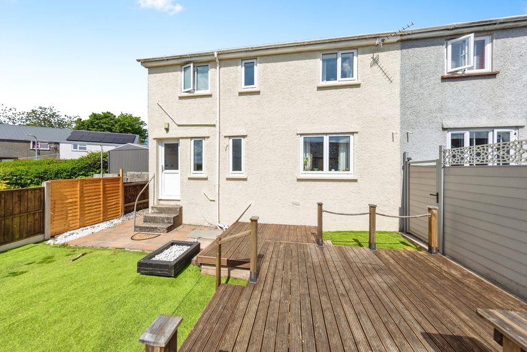 Property photo 2 of 16 Photo