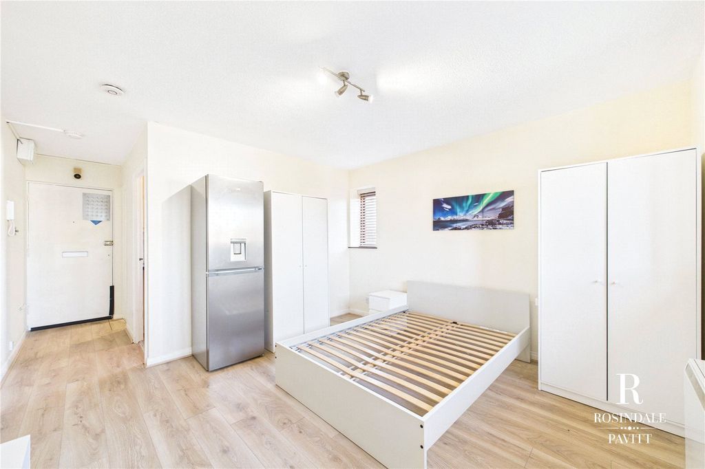 Property photo 2 of 12 Picture No. 03