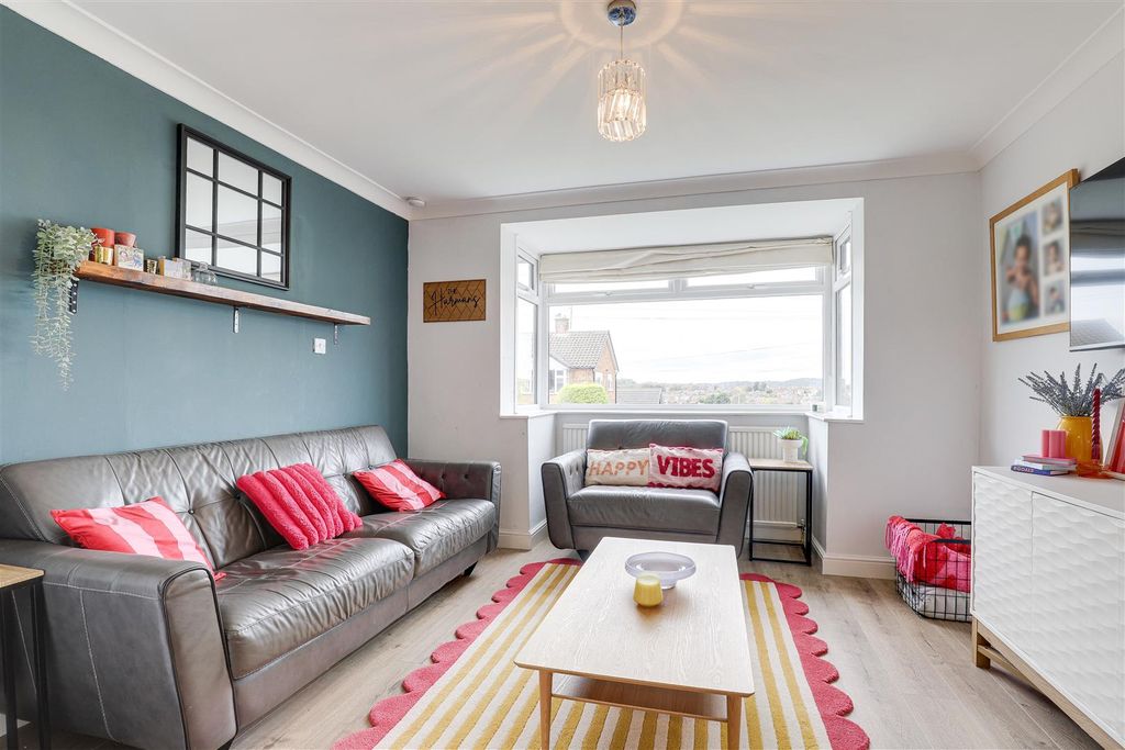 Property photo 2 of 23 11157.Jpg