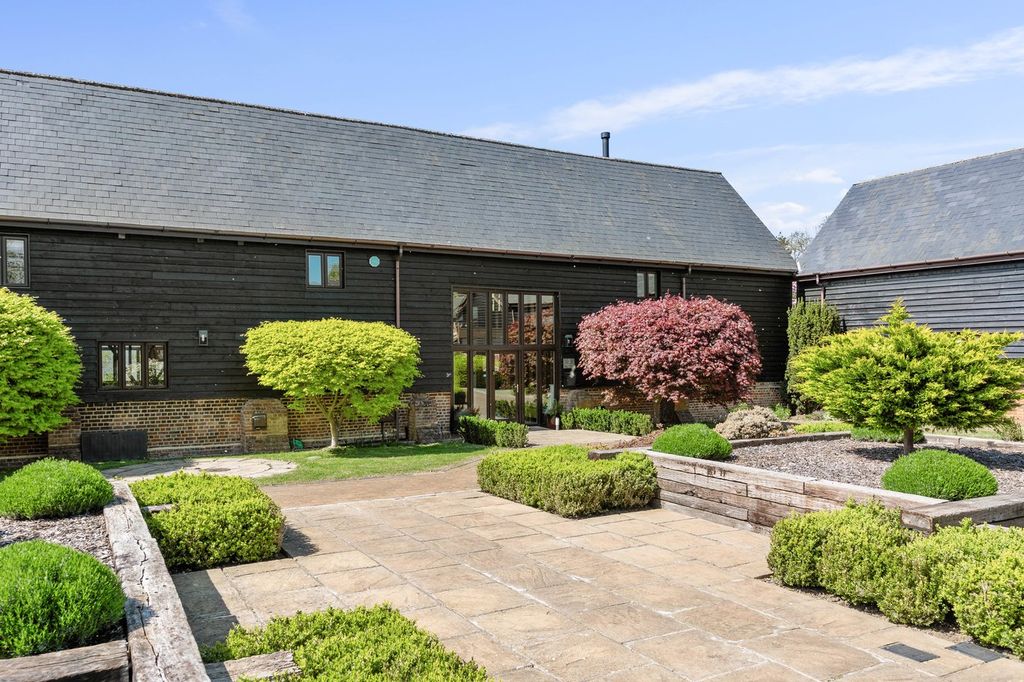 Property photo 1 of 37