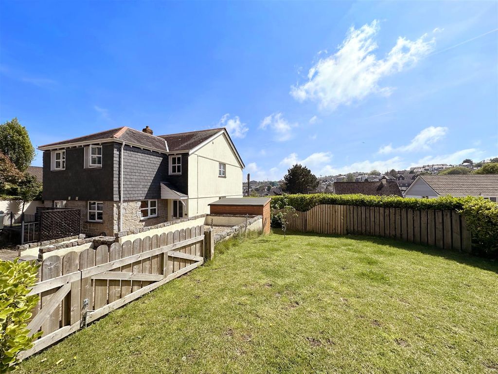 Additional image 4 of 3 bed semi-detached house for saleVinery Meadow, Penryn TR10