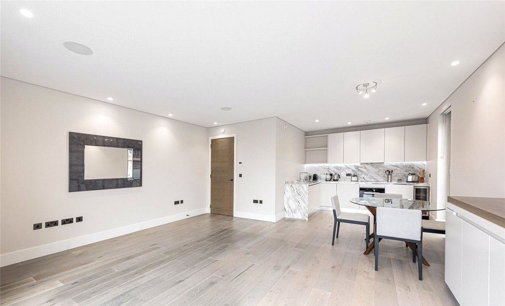 Property photo 2 of 13 Picture No. 04