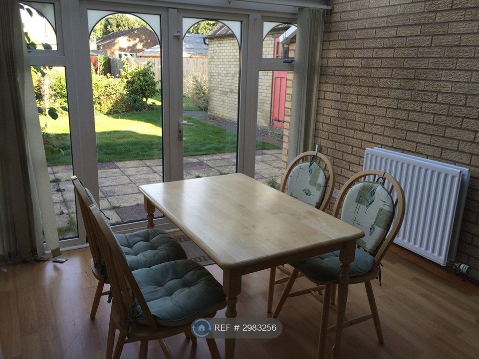 Property photo 3 of 9 Dinning Room