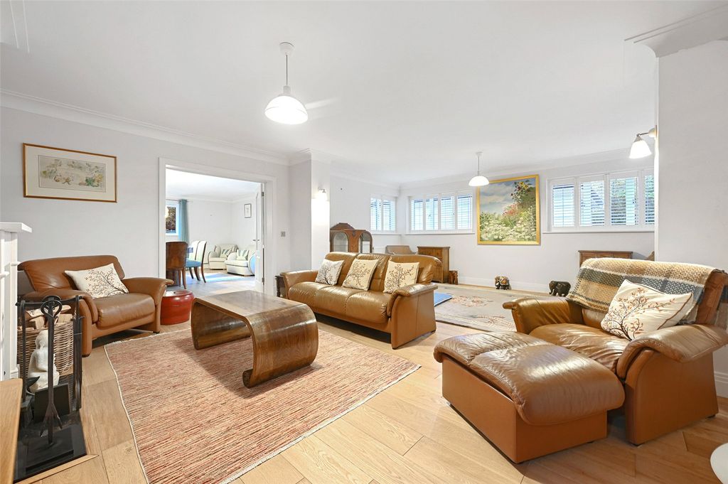 Property photo 3 of 14 Picture No. 11