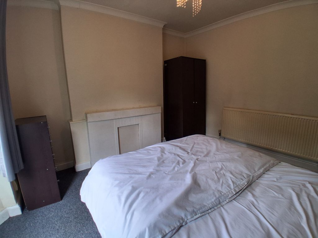 Property photo 3 of 8 18420