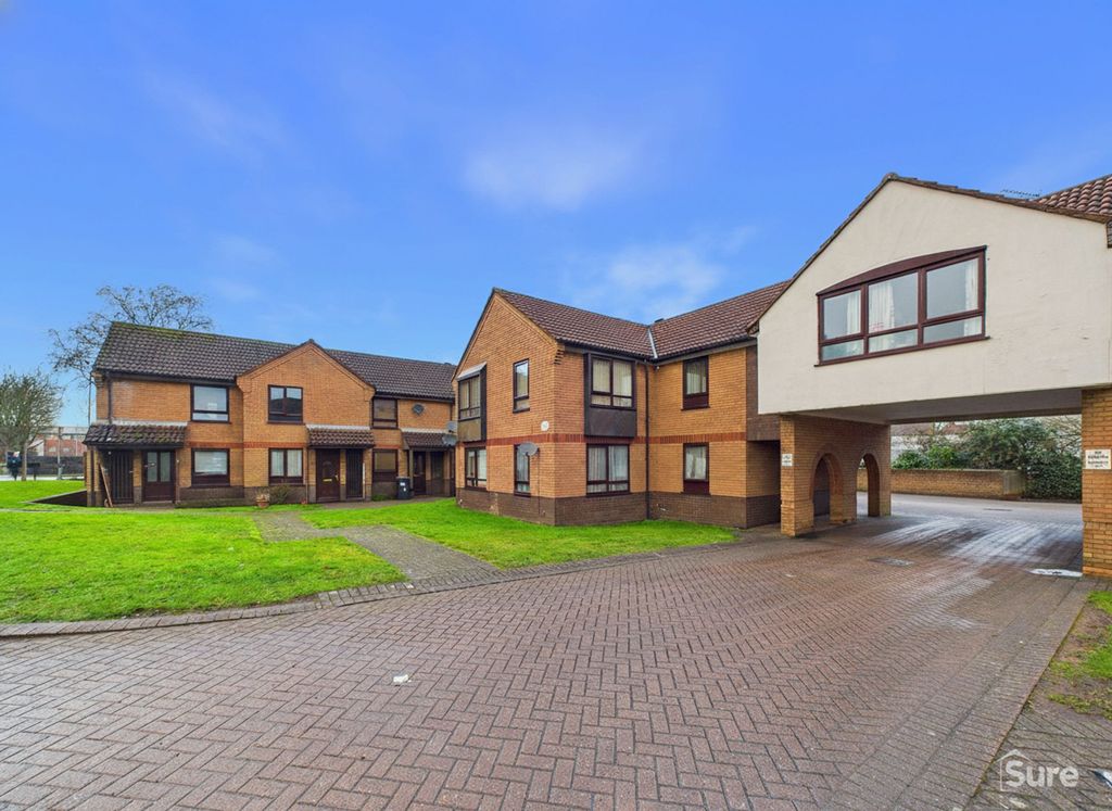 Property photo 2 of 10