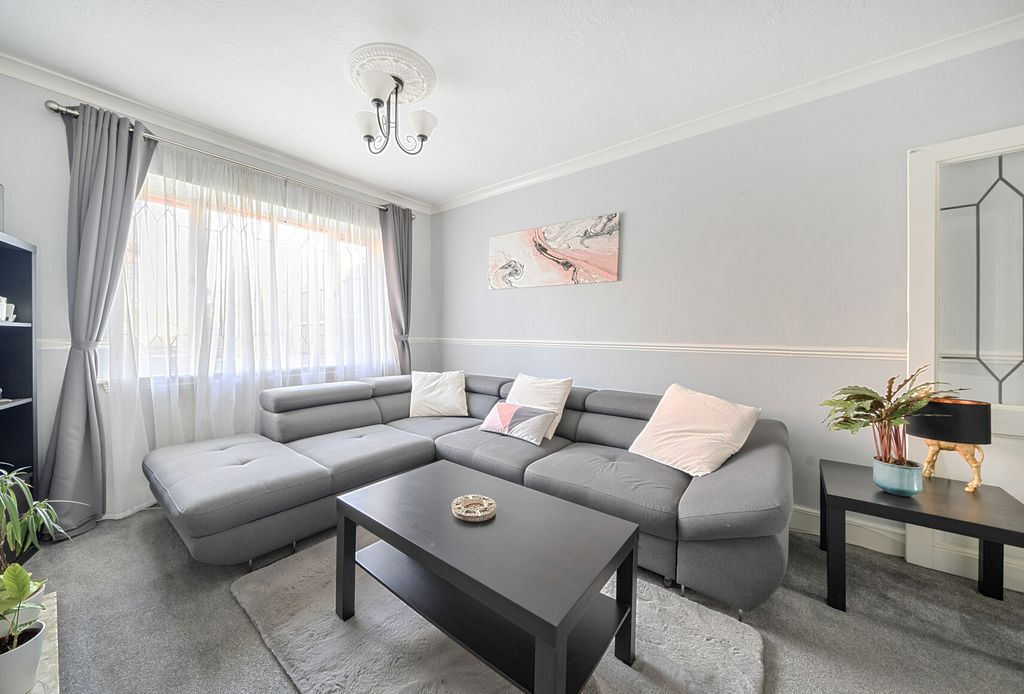 Property photo 3 of 18 1457087-24-6A0211...