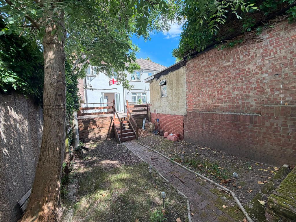 Property photo 3 of 8