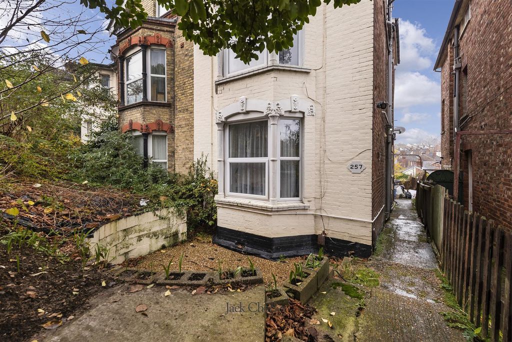 Property photo 1 of 1 257Front.Jpg
