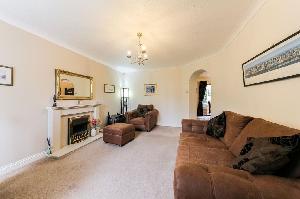 Property photo 3 of 16 Living Room