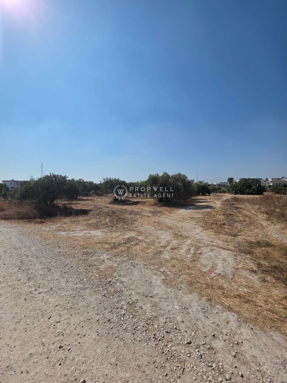 Property photo 1 of 3