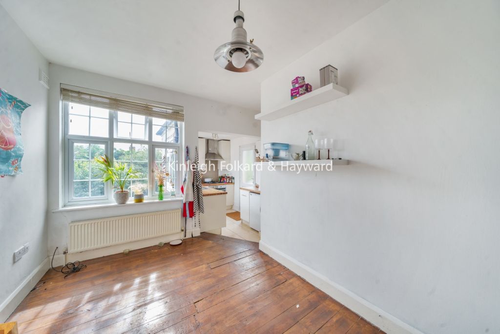 Property photo 3 of 6 78935950-8063-4413-B
