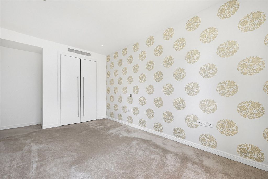 Property photo 3 of 17 Picture No. 41