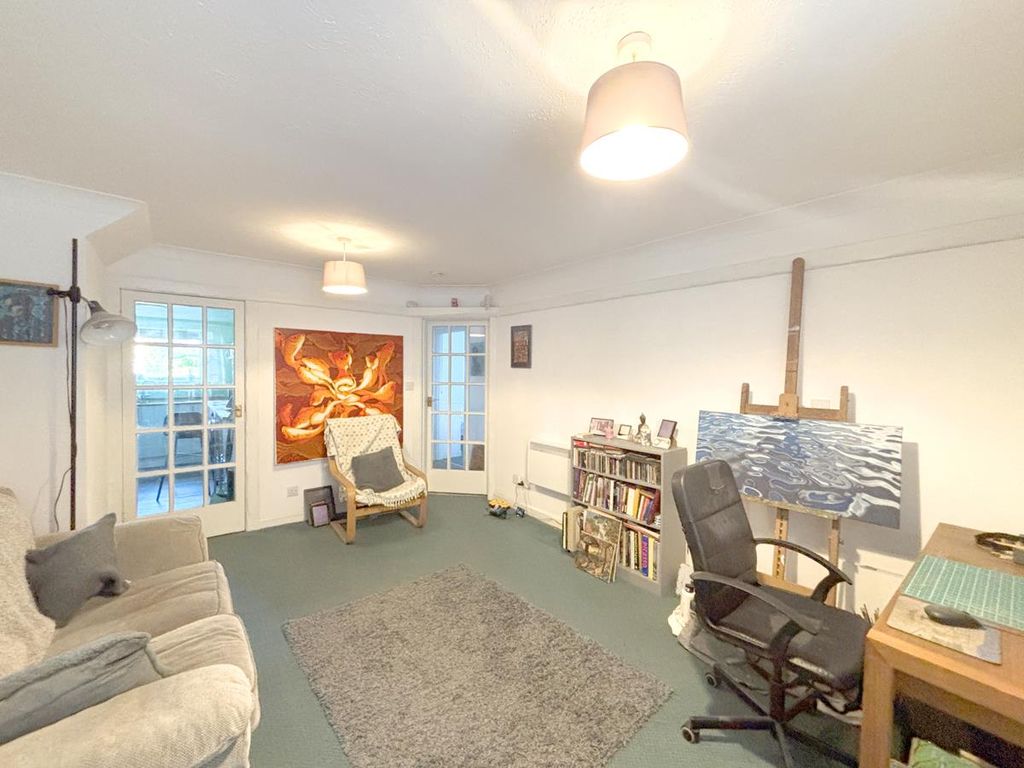 Property photo 3 of 12 Img_2235.Jpg