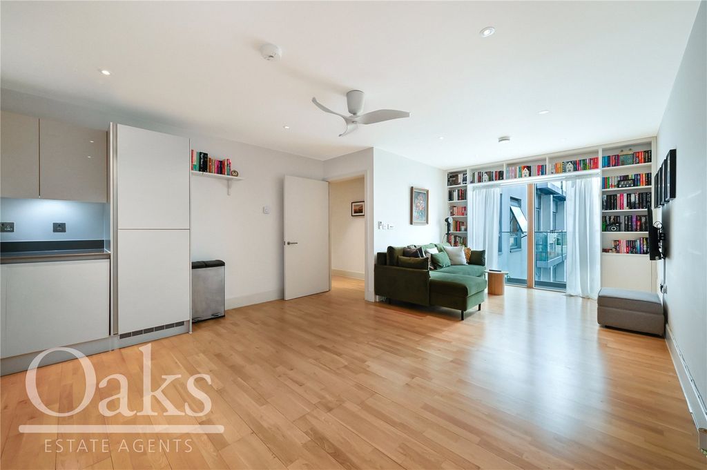 Property photo 2 of 8 Picture No. 07