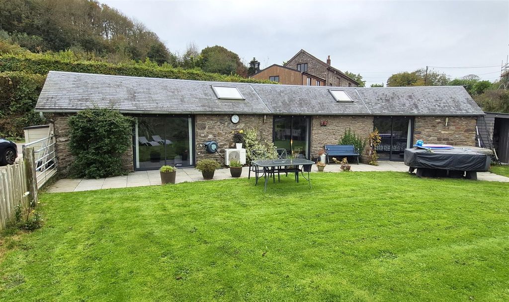 Property photo 1 of 11 1.Jpg