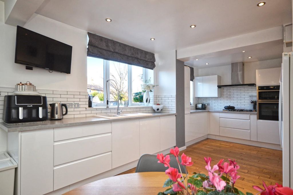 Property photo 3 of 30 Open Plan Kitchen/Dining/Family Room