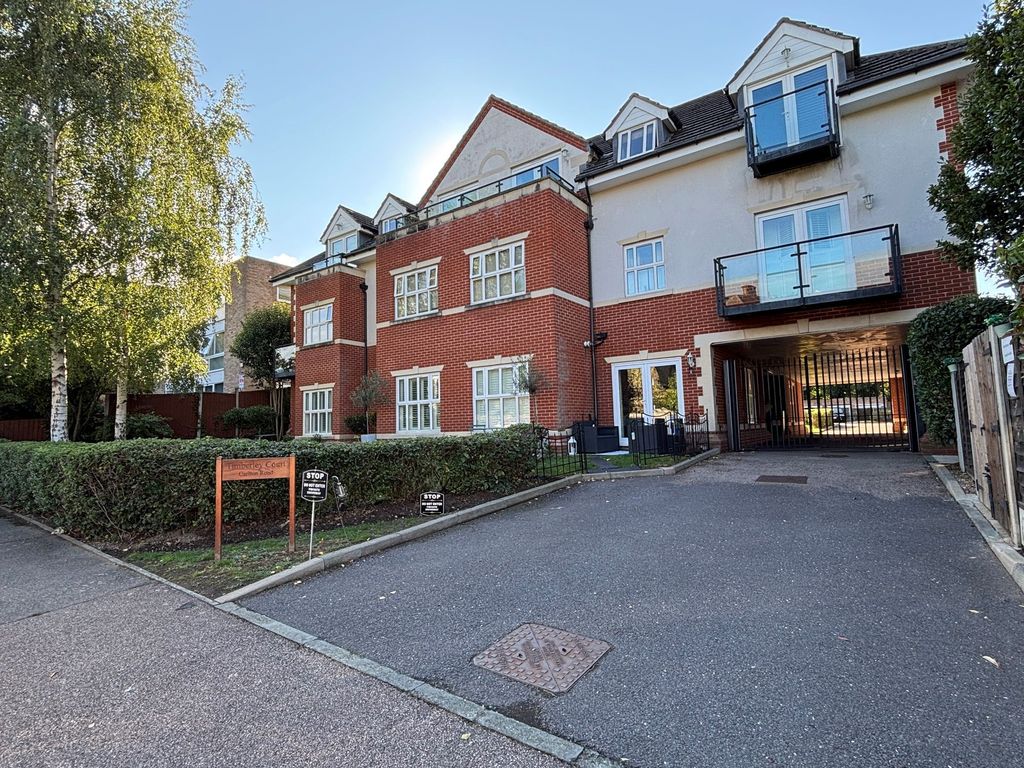 Property photo 1 of 8 External