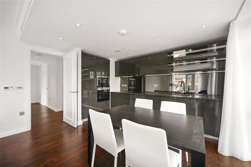 Property photo 1 of 10 Picture No. 02