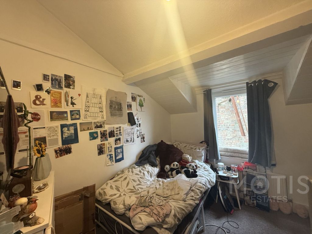 Additional image 4 of 4 bed flat for saleGrace Hill, Folkestone CT20
