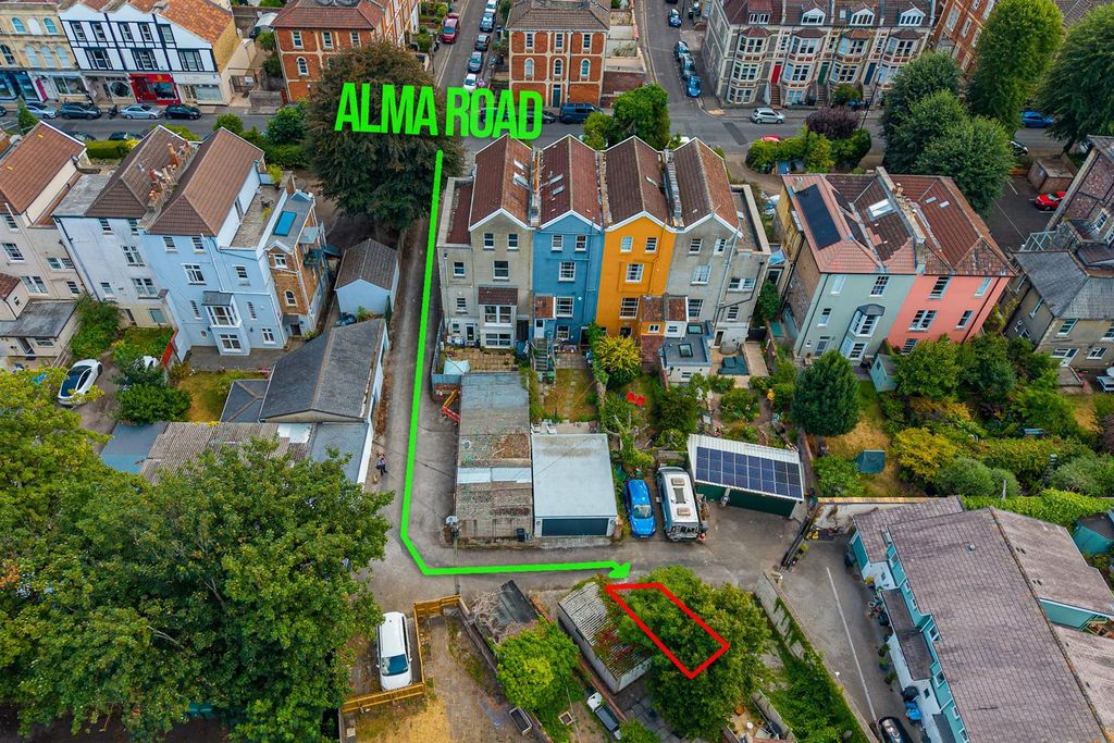 Property photo 2 of 19 Garage @ Alma Road, Clifton, Bristol Bs8 2Hr | Fre