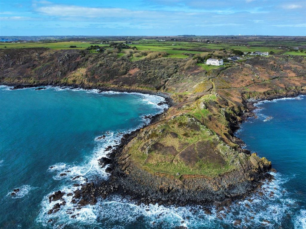 Property photo 2 of 21 Drone